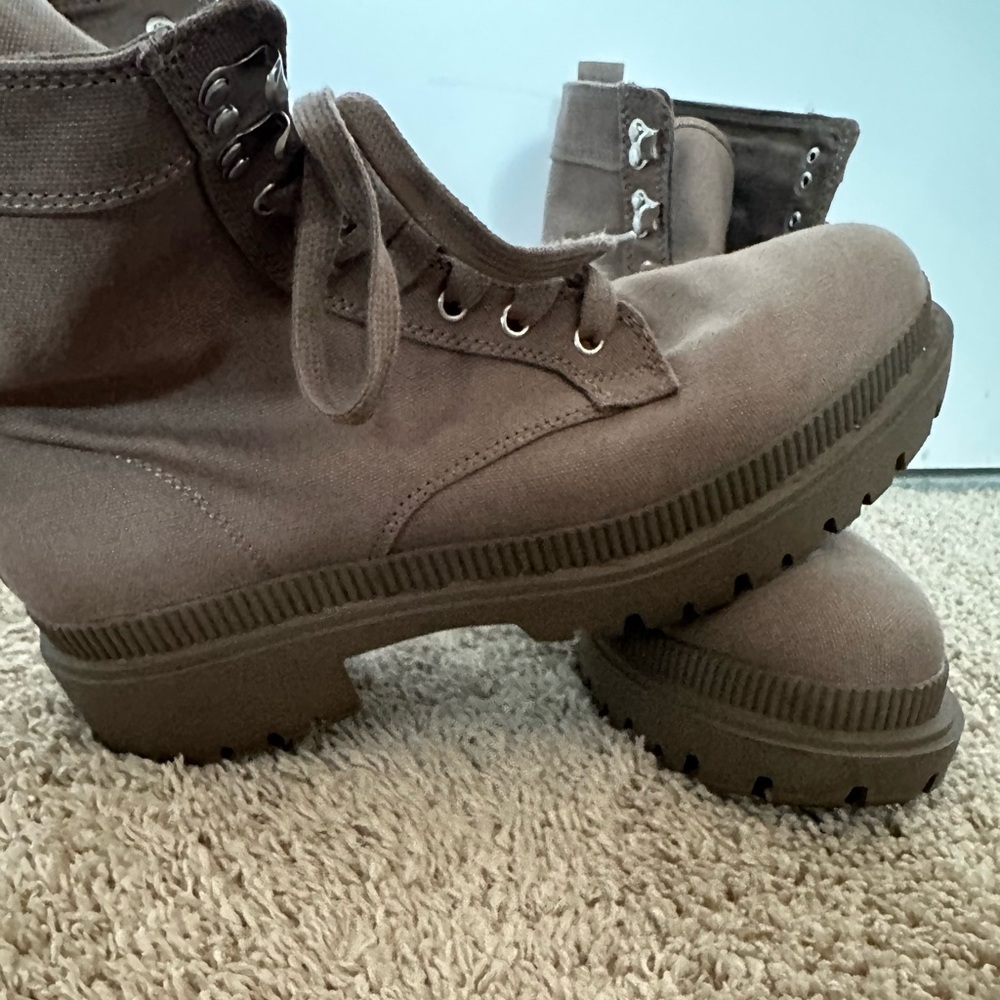 Combat boots - Picture 2 of 3
